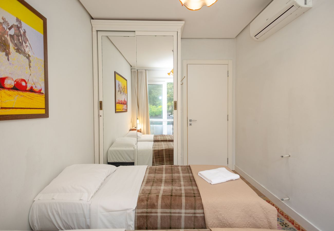 Apartamento em Gramado - NOVO! Loft 2D (1 suite) a 400m da Rua Coberta!