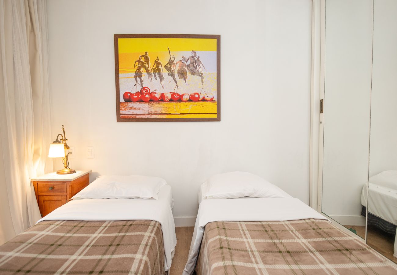 Apartamento em Gramado - NOVO! Loft 2D (1 suite) a 400m da Rua Coberta!