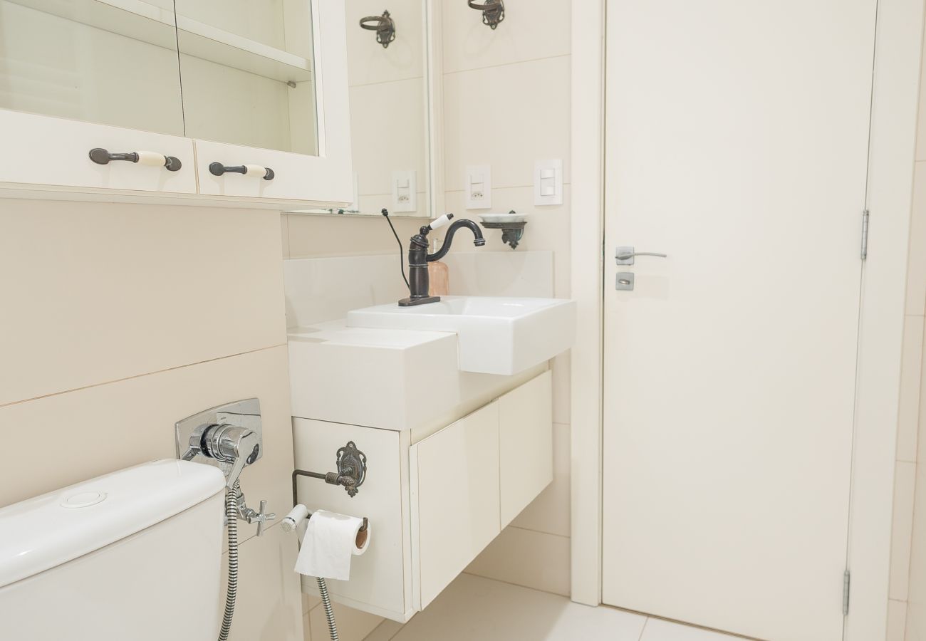 Apartamento em Gramado - NOVO! Loft 2D (1 suite) a 400m da Rua Coberta!