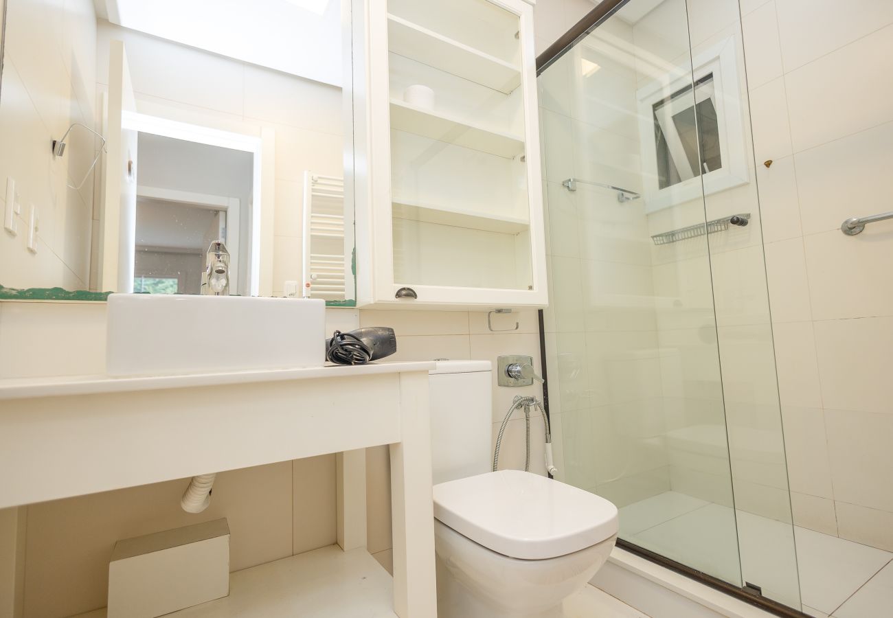 Apartamento em Gramado - NOVO! Loft 2D (1 suite) a 400m da Rua Coberta!