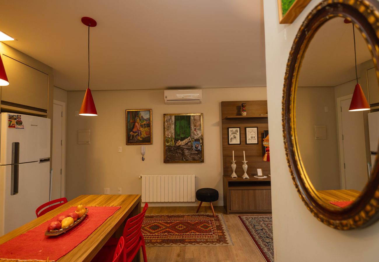 Apartamento em Gramado - NOVO! Casa de Laura, loft a 400m da R Coberta!