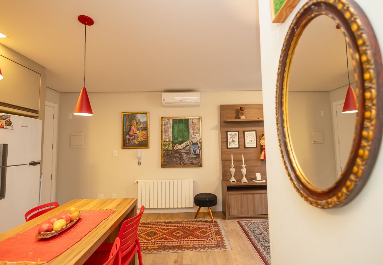 Apartamento em Gramado - NOVO! Casa de Laura, loft a 400m da R Coberta!