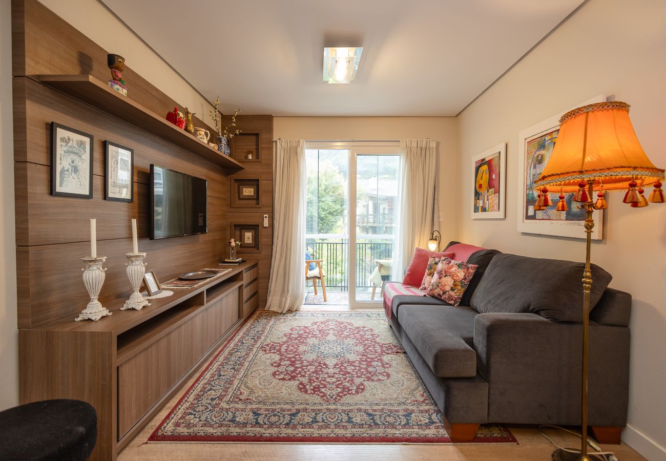 Apartamento em Gramado - NOVO! Casa de Laura, loft a 400m da R Coberta!