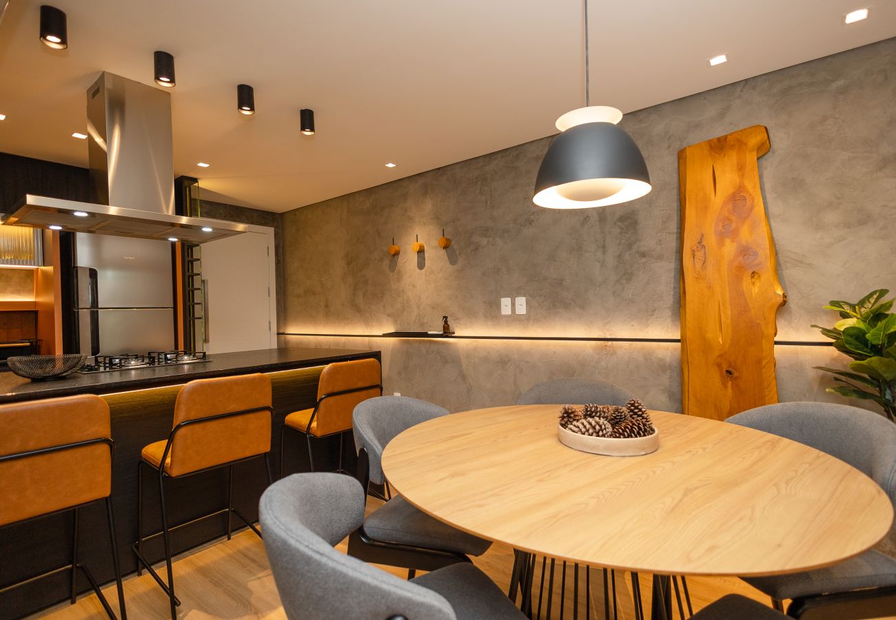 Apartamento em Gramado - NOVO! Loft IMPECÁVEL! Desfrute Gramado como um nativo!