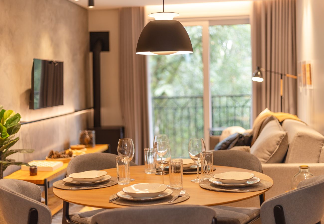 Apartamento em Gramado - NOVO! Loft IMPECÁVEL! Desfrute Gramado como um nativo!