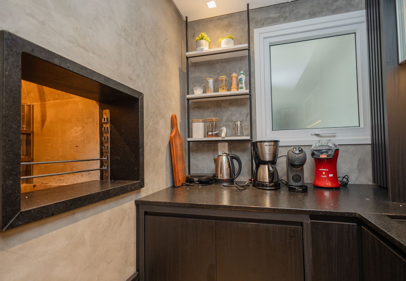 Apartamento em Gramado - NOVO! Loft IMPECÁVEL! Desfrute Gramado como um nativo!