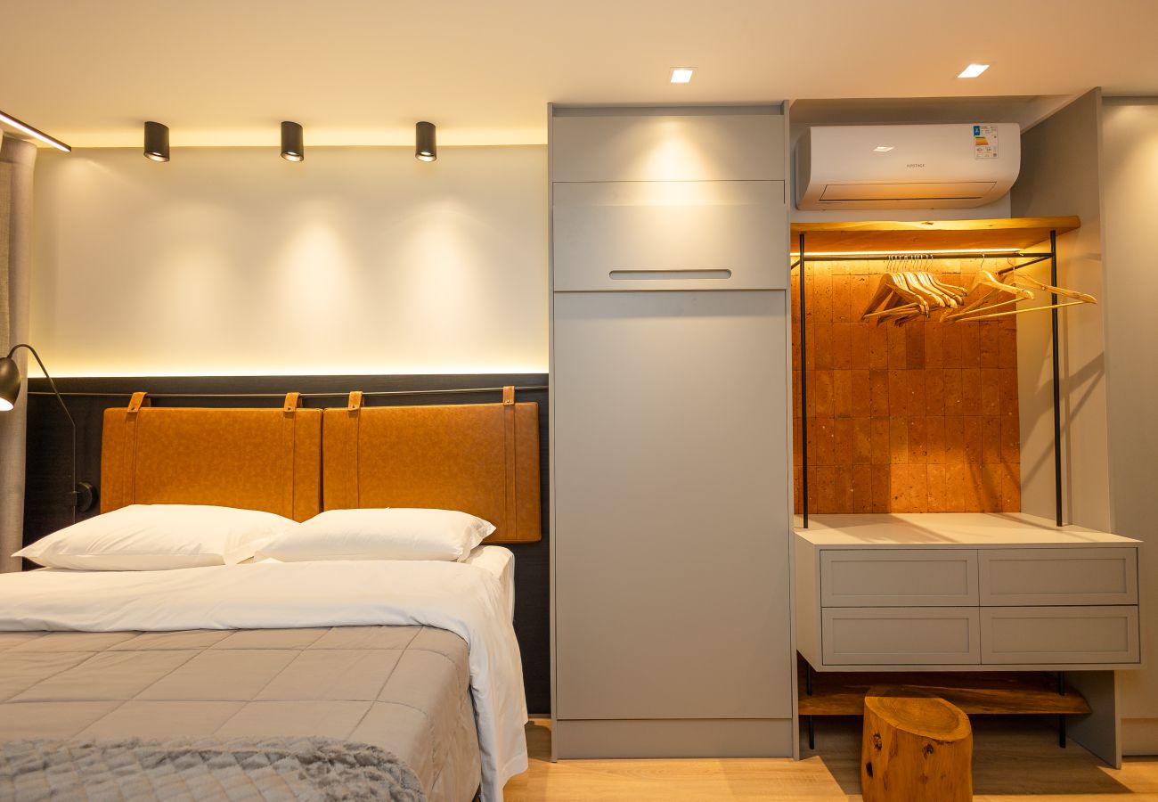 Apartamento em Gramado - NOVO! Loft IMPECÁVEL! Desfrute Gramado como um nativo!