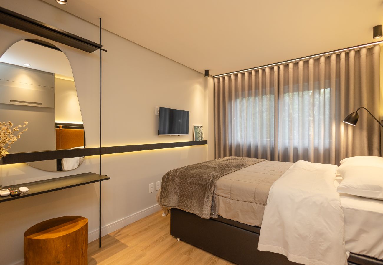 Apartamento em Gramado - NOVO! Loft IMPECÁVEL! Desfrute Gramado como um nativo!