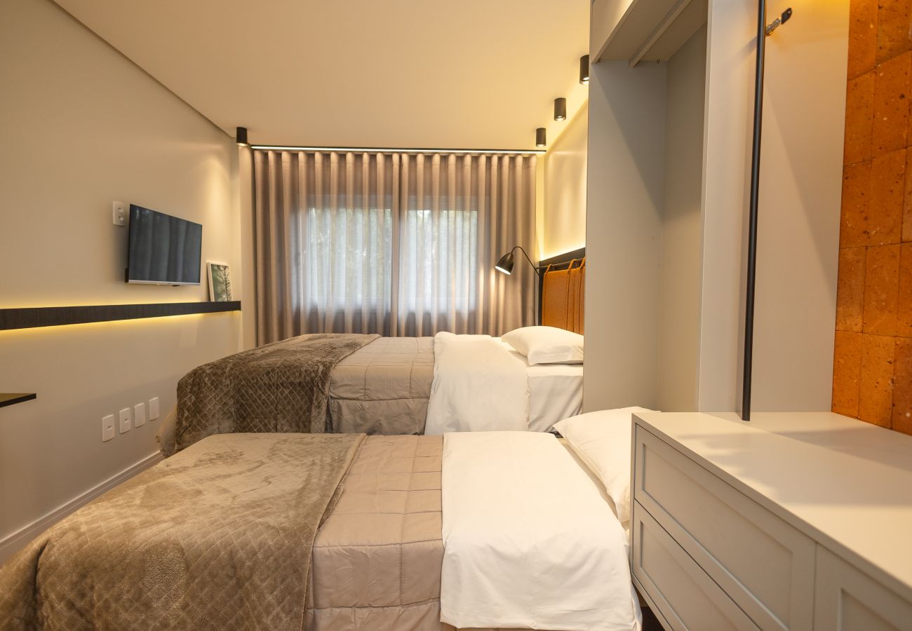 Apartamento em Gramado - NOVO! Loft IMPECÁVEL! Desfrute Gramado como um nativo!