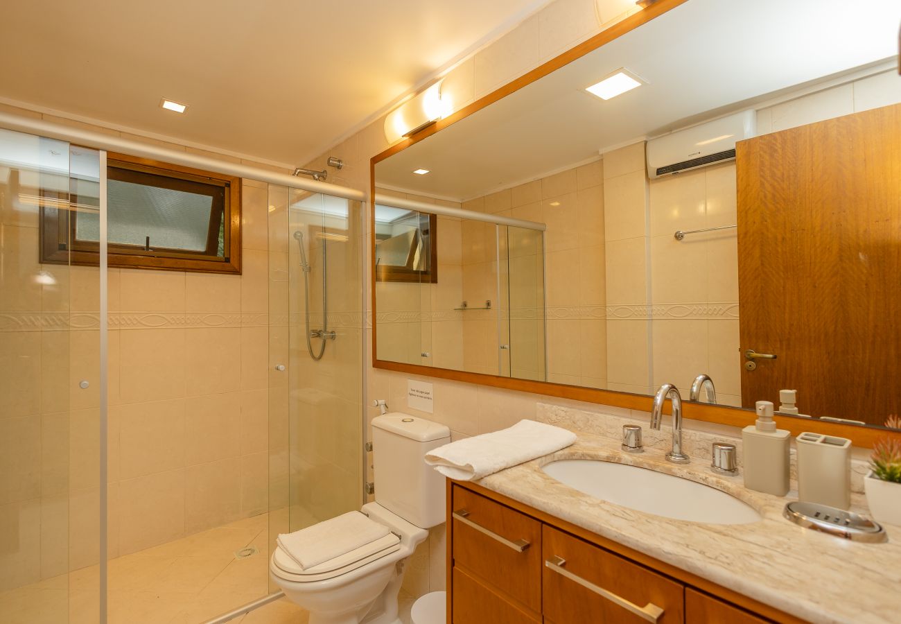 Apartamento em Gramado - NOVO! Apto 2d (1 suíte) a 600m da R Coberta!