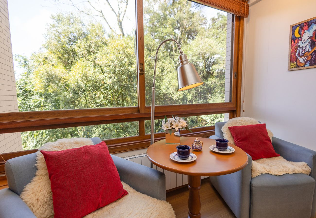 Apartamento em Gramado - NOVO! Apto 2d (1 suíte) a 600m da R Coberta!