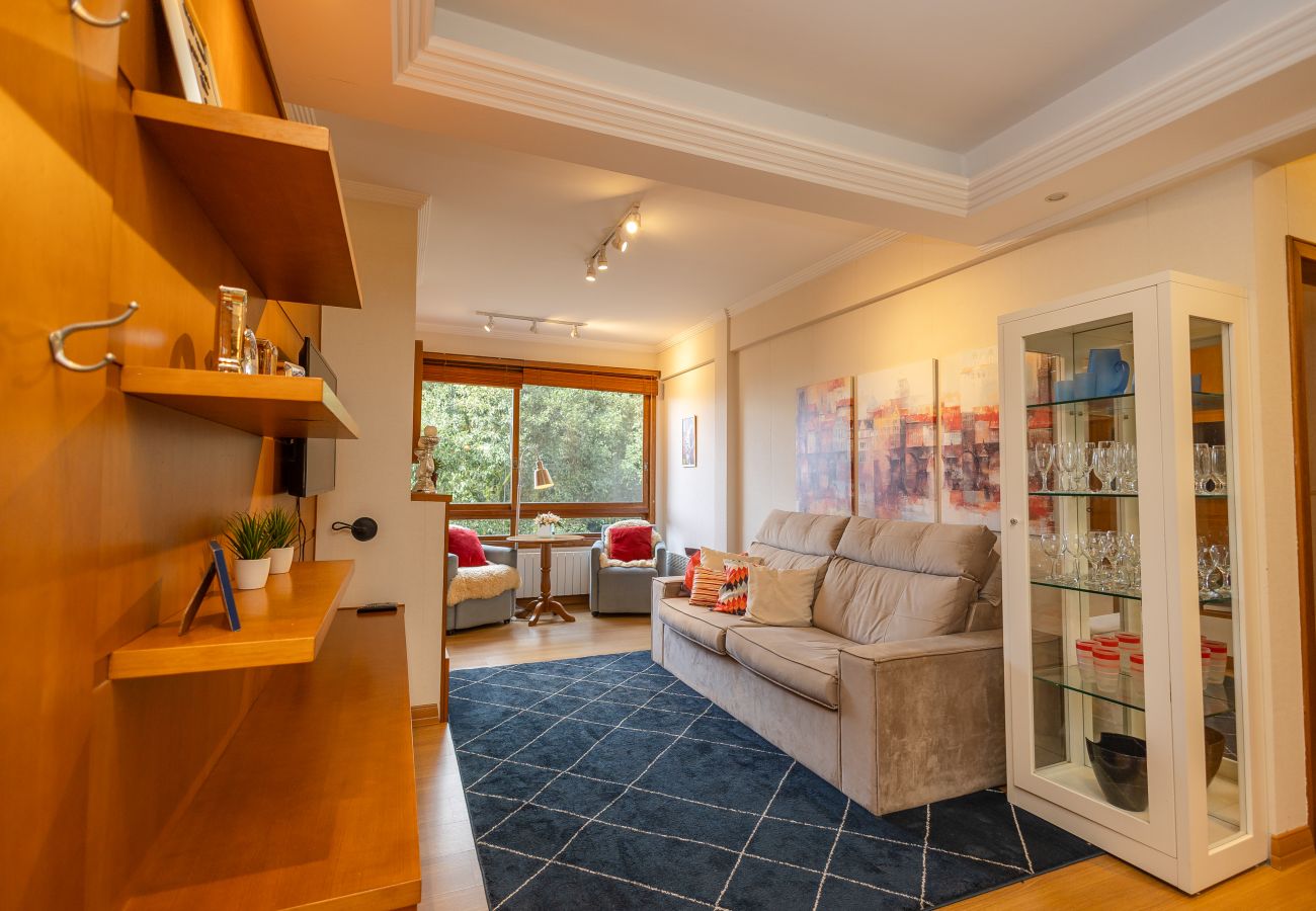 Apartamento em Gramado - NOVO! Apto 2d (1 suíte) a 600m da R Coberta!