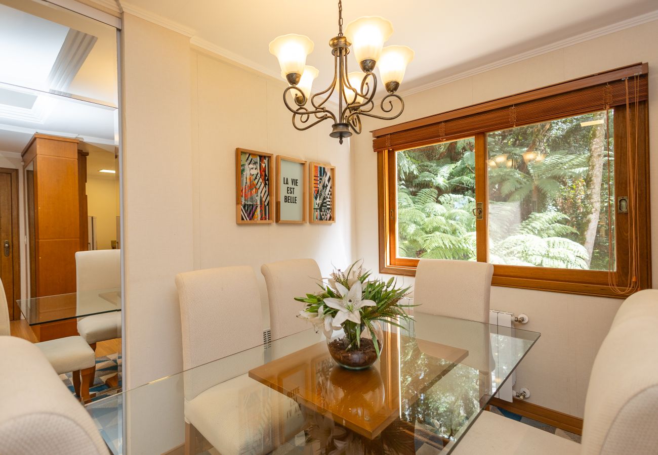 Apartamento em Gramado - NOVO! Apto 2d (1 suíte) a 600m da R Coberta!