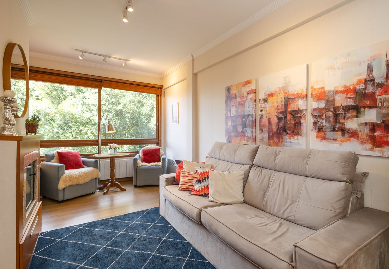 Apartamento em Gramado - NOVO! Apto 2d (1 suíte) a 600m da R Coberta!