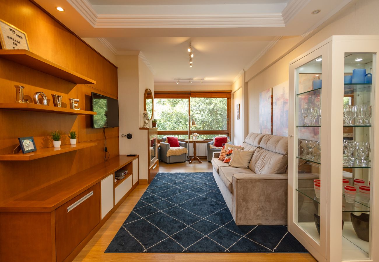 Apartamento em Gramado - NOVO! Apto 2d (1 suíte) a 600m da R Coberta!