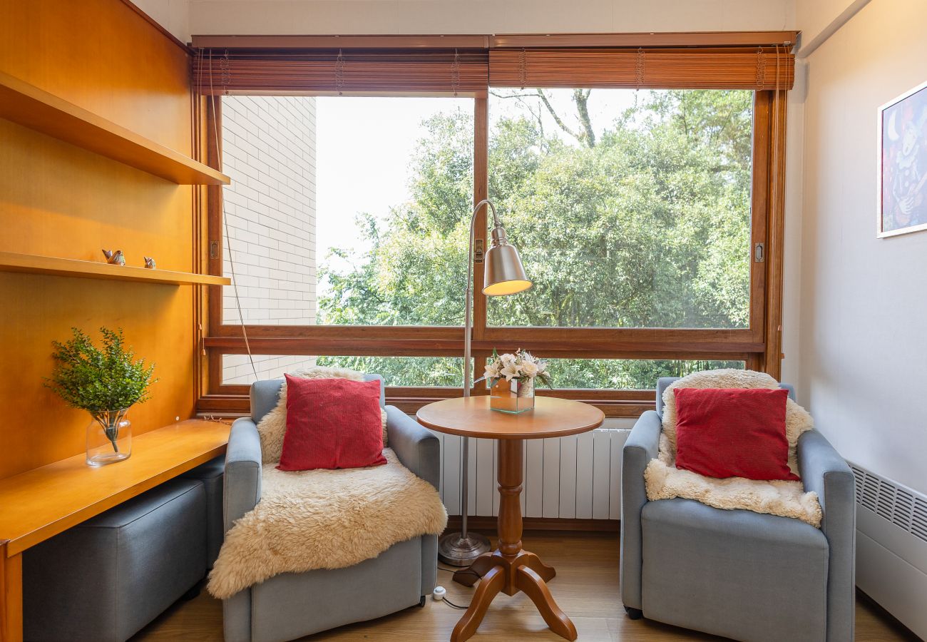 Apartamento em Gramado - NOVO! Apto 2d (1 suíte) a 600m da R Coberta!