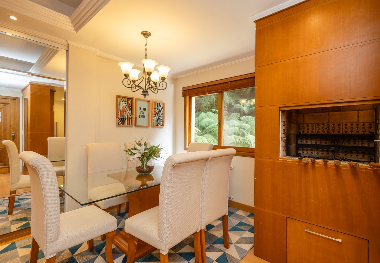 Apartamento em Gramado - NOVO! Apto 2d (1 suíte) a 600m da R Coberta!
