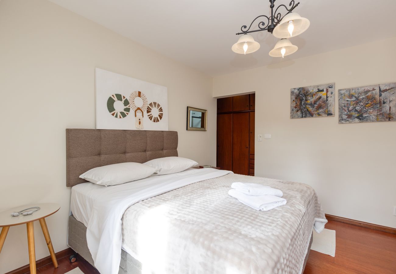 Apartamento em Gramado - NOVO!Apto 2d a 700m da R Coberta! C Super Terraço!