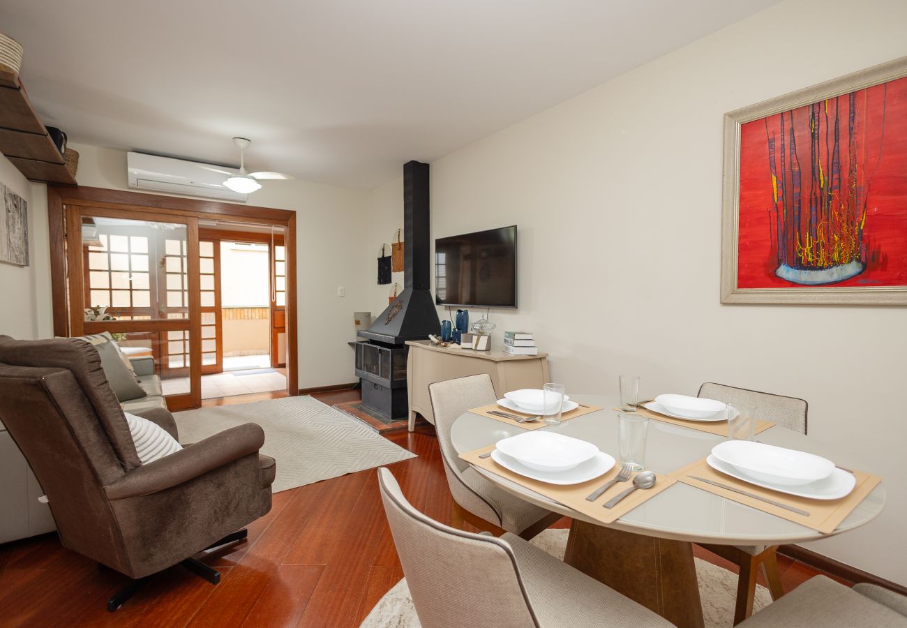 Apartamento em Gramado - NOVO!Apto 2d a 700m da R Coberta! C Super Terraço!