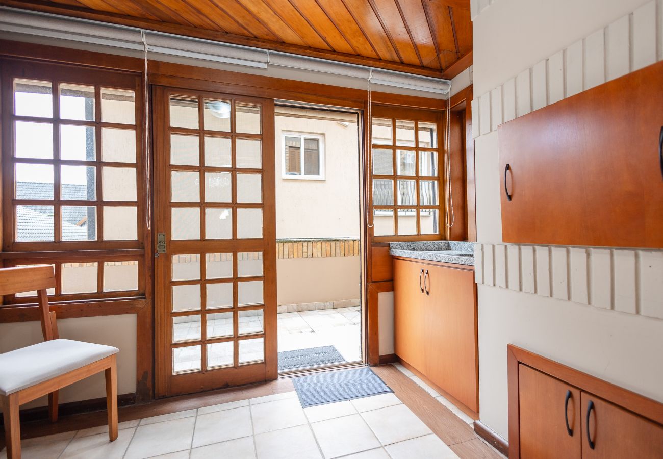 Apartamento em Gramado - NOVO!Apto 2d a 700m da R Coberta! C Super Terraço!