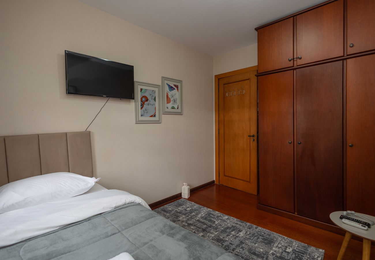 Apartamento em Gramado - NOVO!Apto 2d a 700m da R Coberta! C Super Terraço!