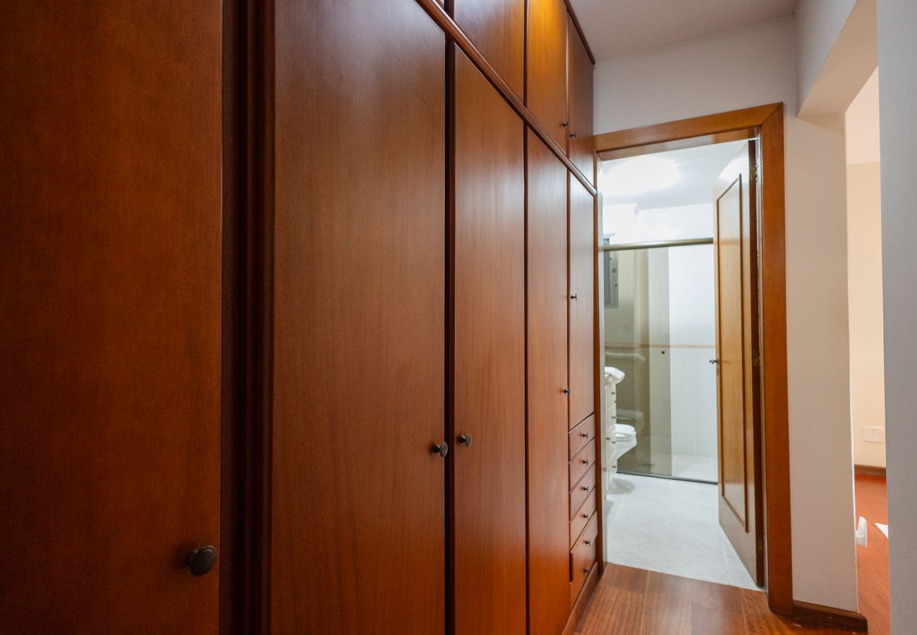 Apartamento em Gramado - NOVO!Apto 2d a 700m da R Coberta! C Super Terraço!