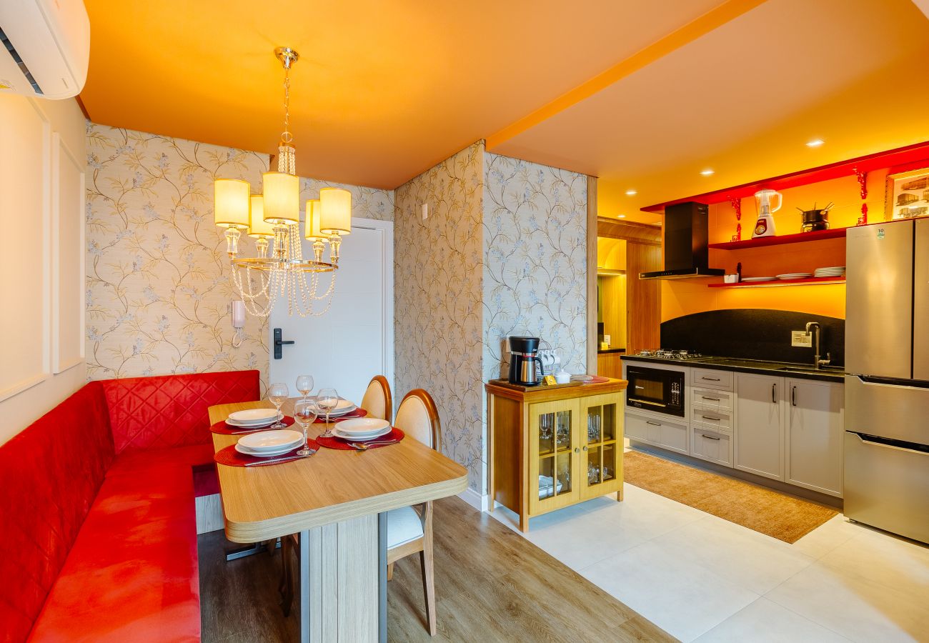 Apartamento em Canela - NOVO! Ap (1 suíte) temático EXPRESSO 221 Canela - Gramado