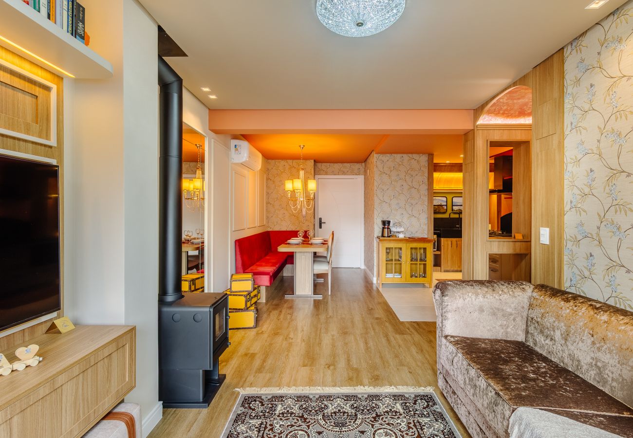 Apartamento em Canela - NOVO! Ap (1 suíte) temático EXPRESSO 221 Canela - Gramado