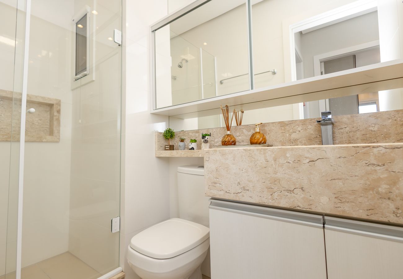 Apartamento em Gramado - Ap 2D (1 suíte) com Vista para o Bosque!