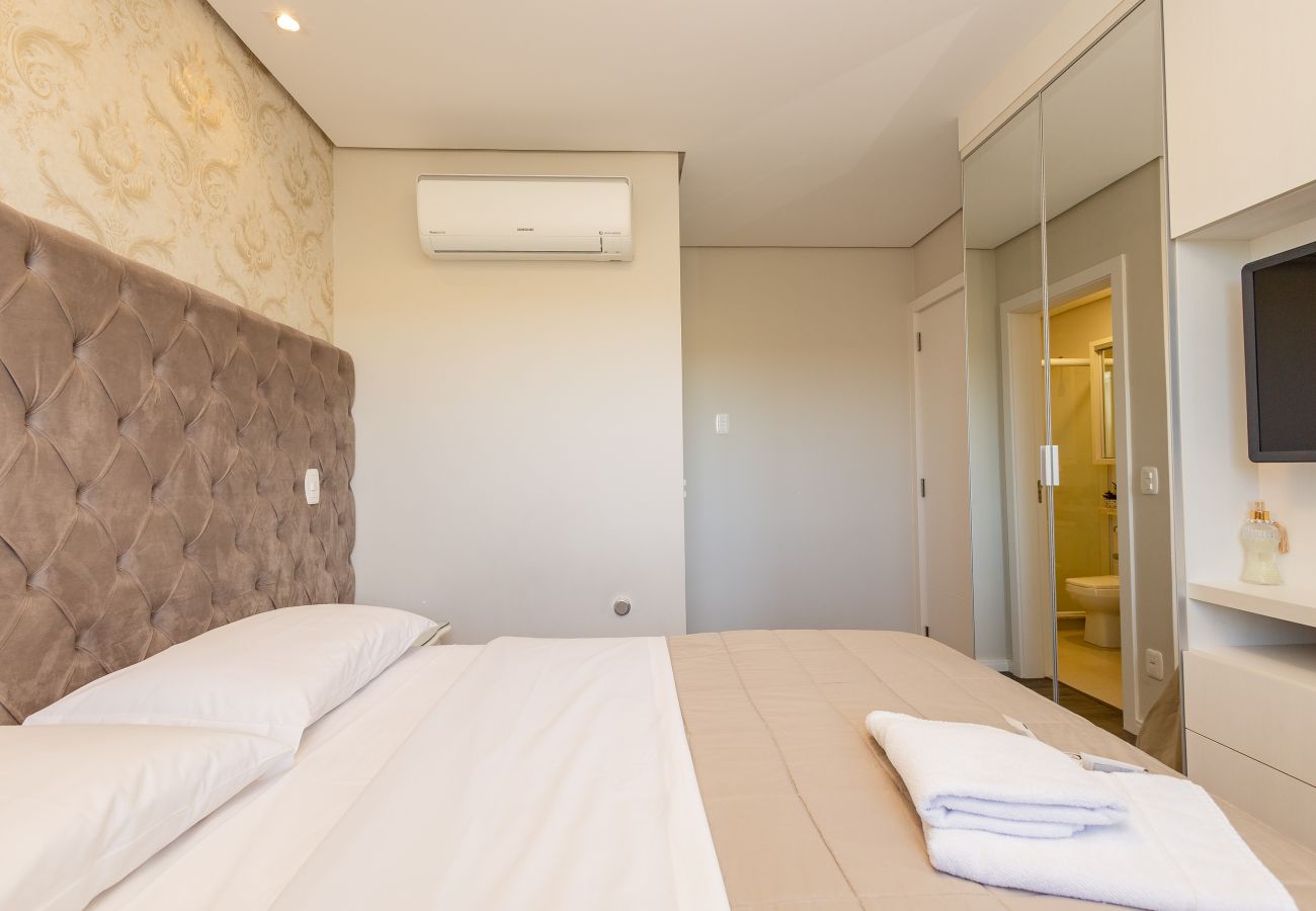 Apartamento em Gramado - Ap 2D (1 suíte) com Vista para o Bosque!