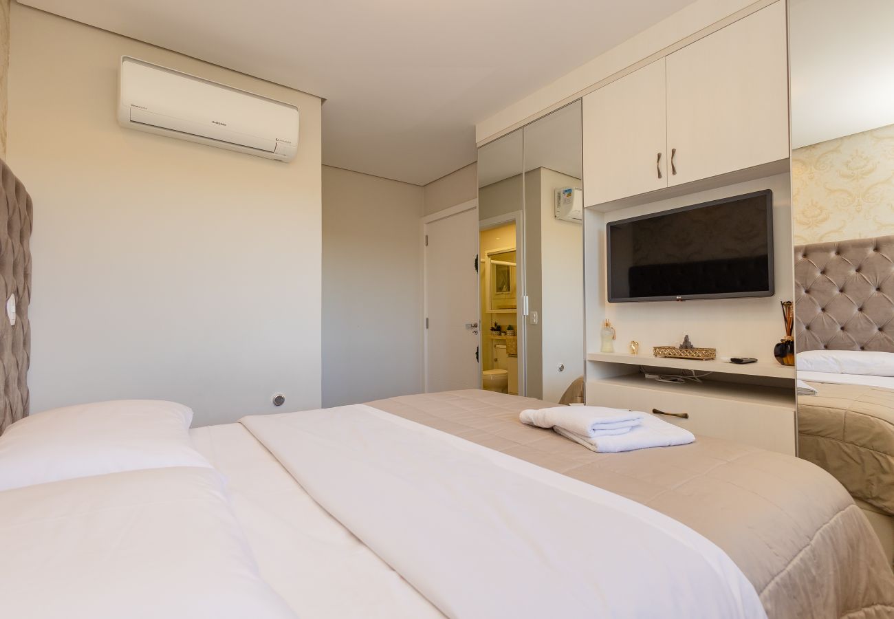 Apartamento em Gramado - Ap 2D (1 suíte) com Vista para o Bosque!