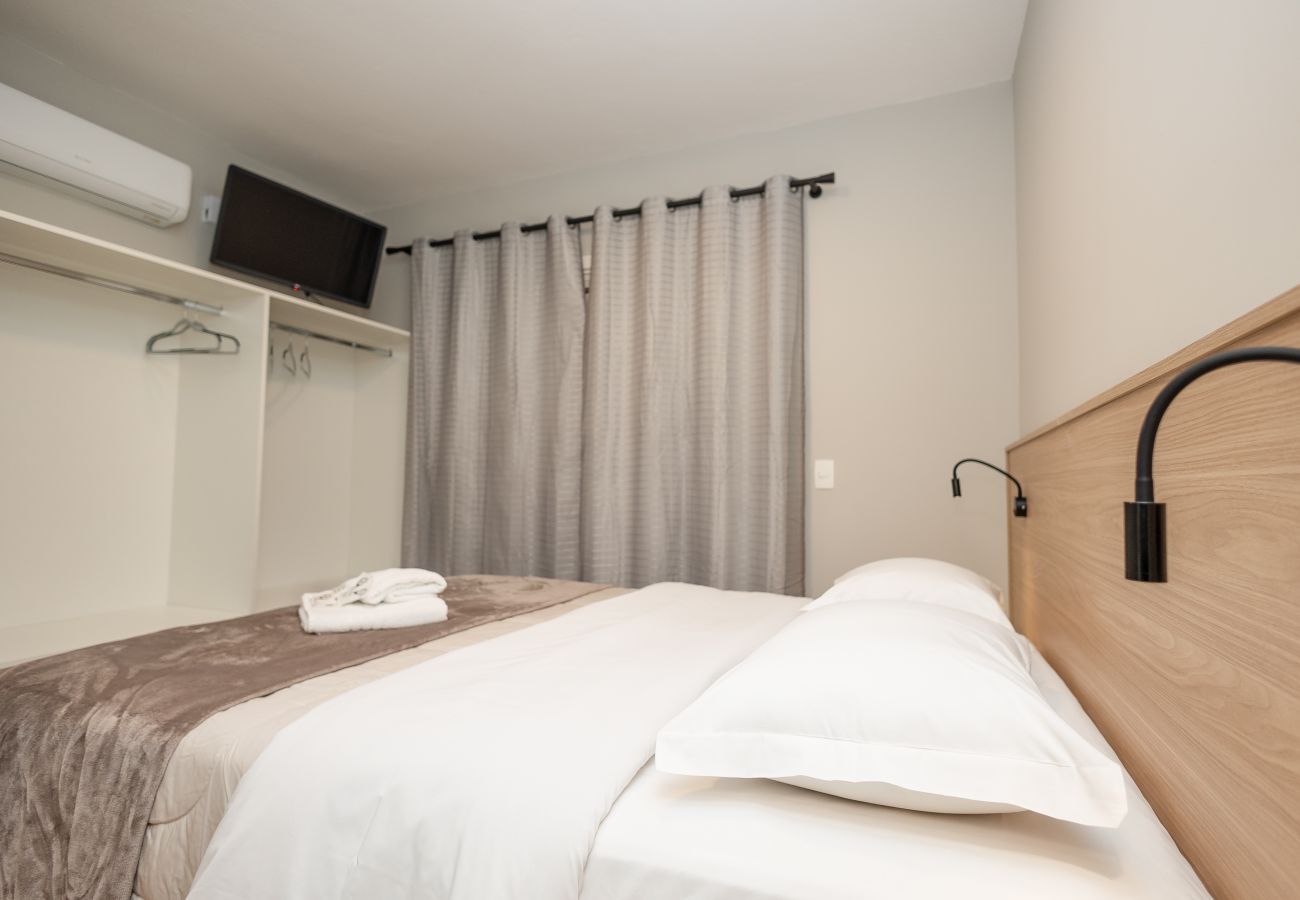 Apartamento em Gramado - Ap para 4 em Gramado, a 40m da Rua Coberta