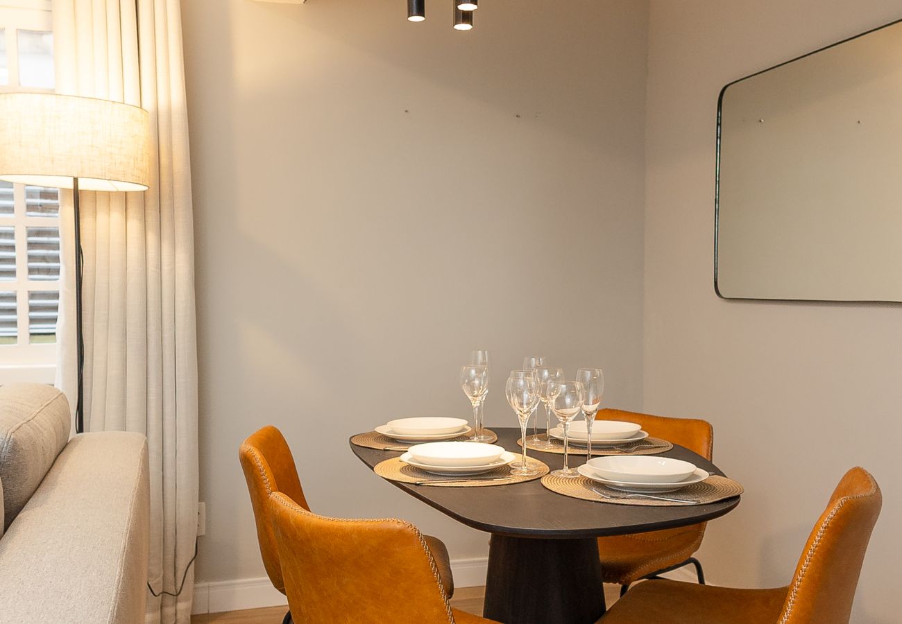 Apartamento em Gramado - Ap para 4 em Gramado, a 40m da Rua Coberta