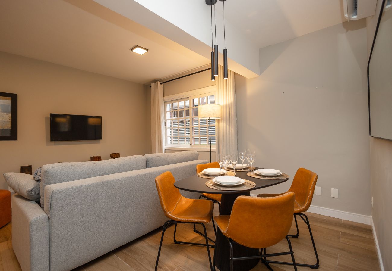 Apartamento em Gramado - Ap para 4 em Gramado, a 40m da Rua Coberta
