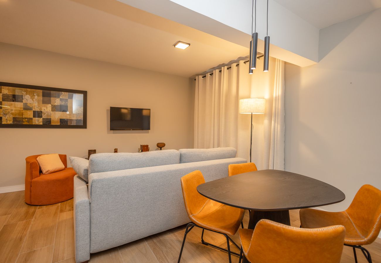 Apartamento em Gramado - Ap para 4 em Gramado, a 40m da Rua Coberta