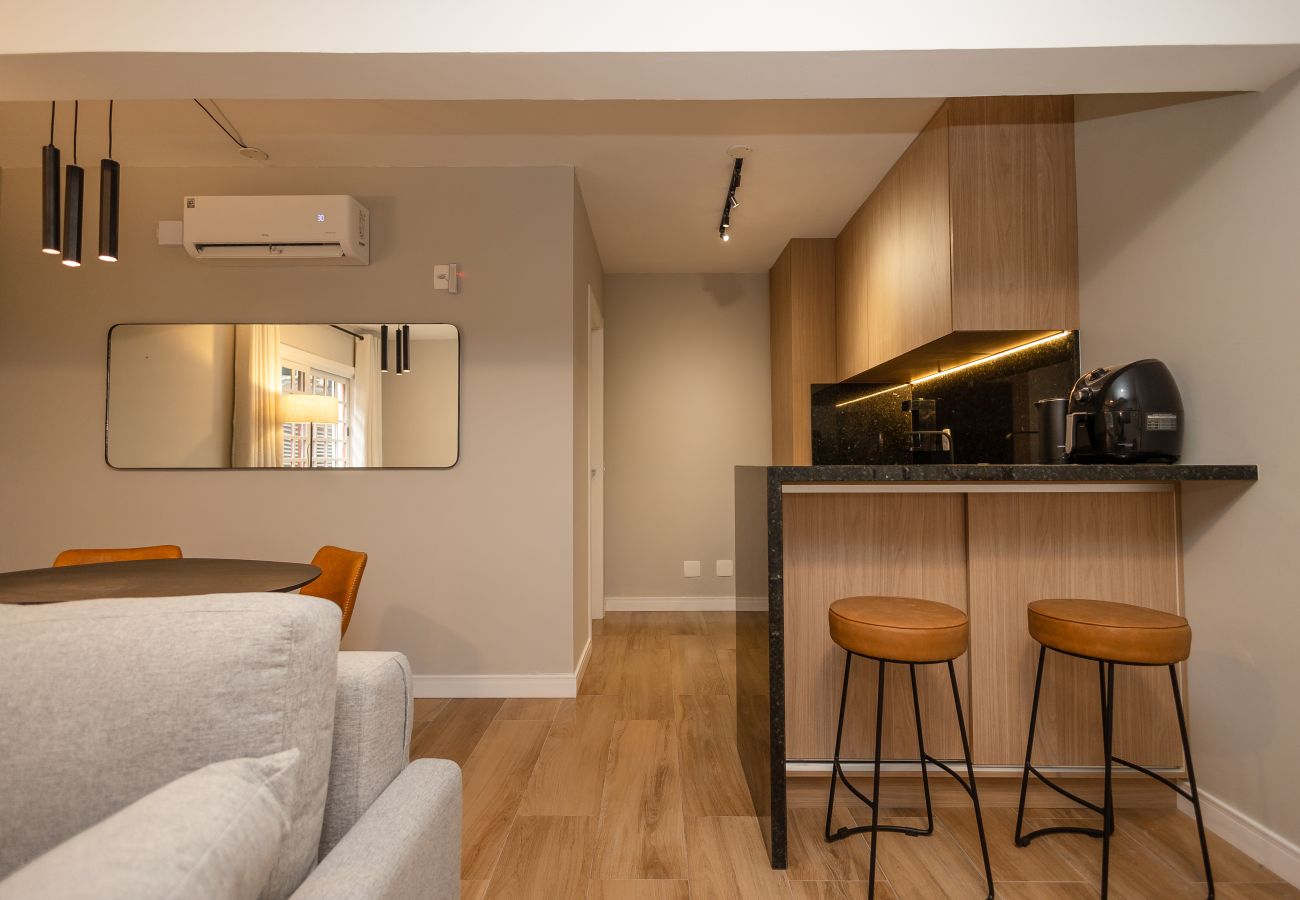 Apartamento em Gramado - Ap para 4 em Gramado, a 40m da Rua Coberta