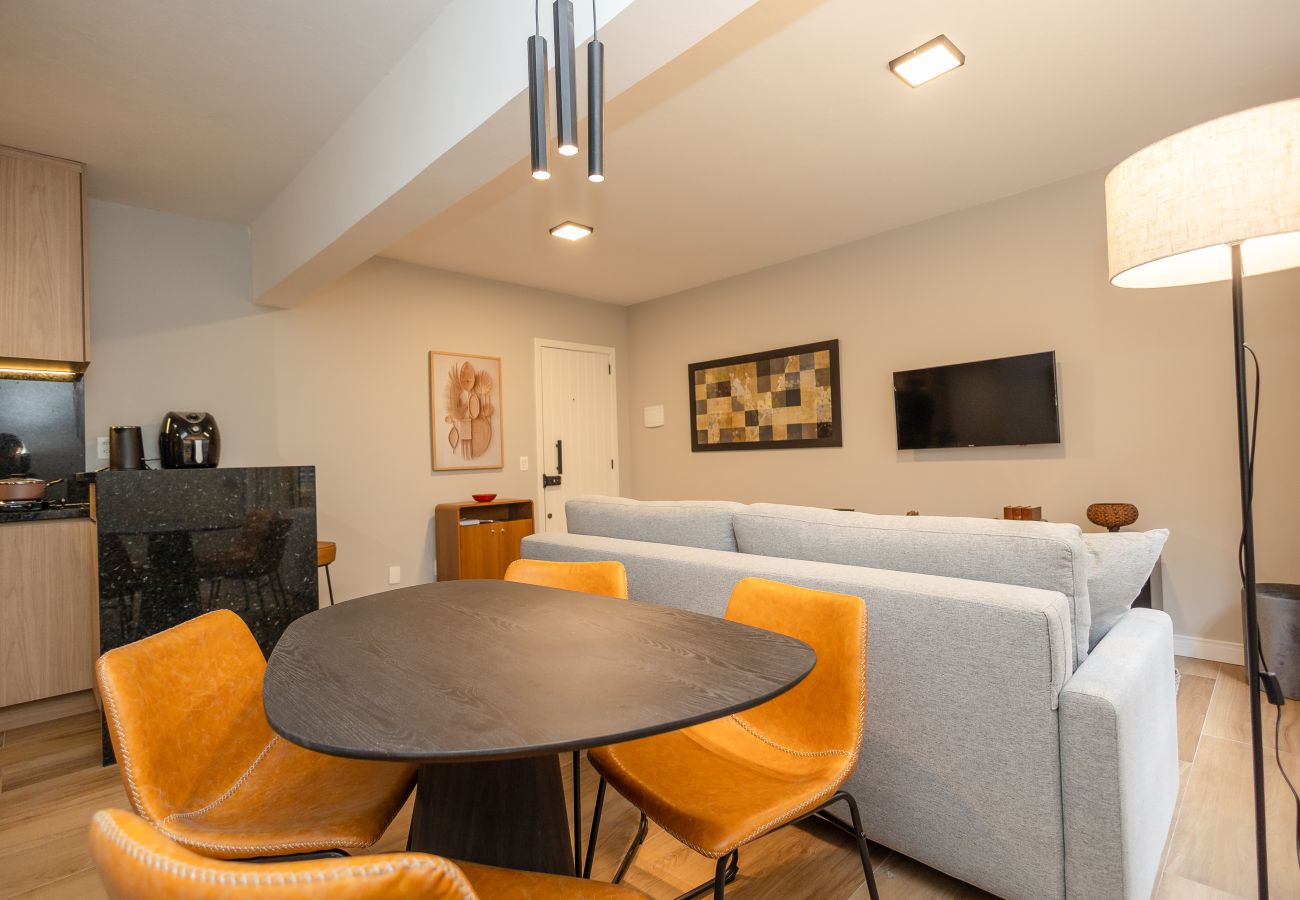 Apartamento em Gramado - Ap para 4 em Gramado, a 40m da Rua Coberta