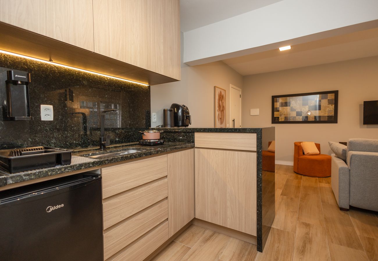 Apartamento em Gramado - Ap para 4 em Gramado, a 40m da Rua Coberta