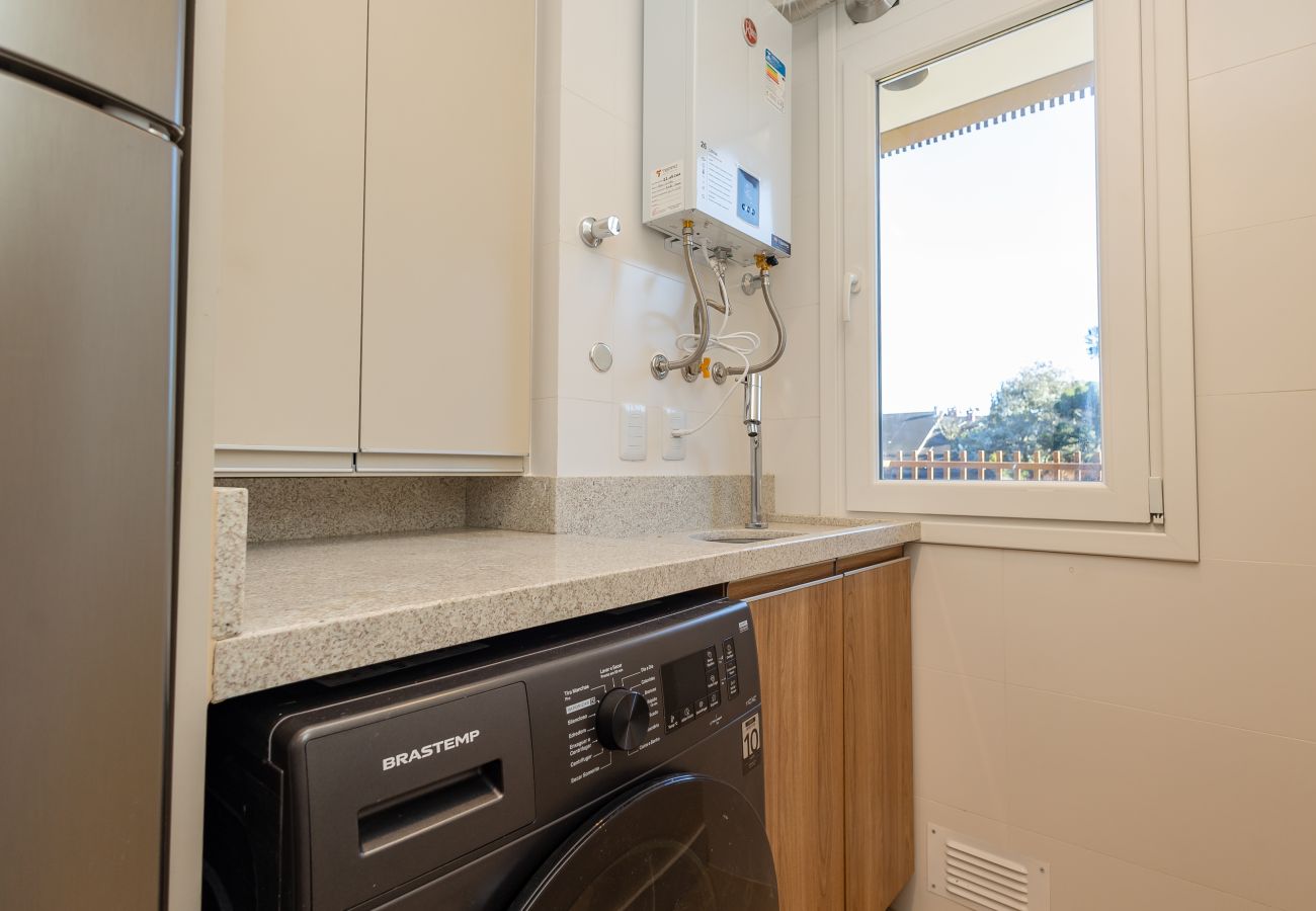 Apartamento em Gramado - NOVO! Ap 2D (1 suite e banho completo) no centro de Gramado!