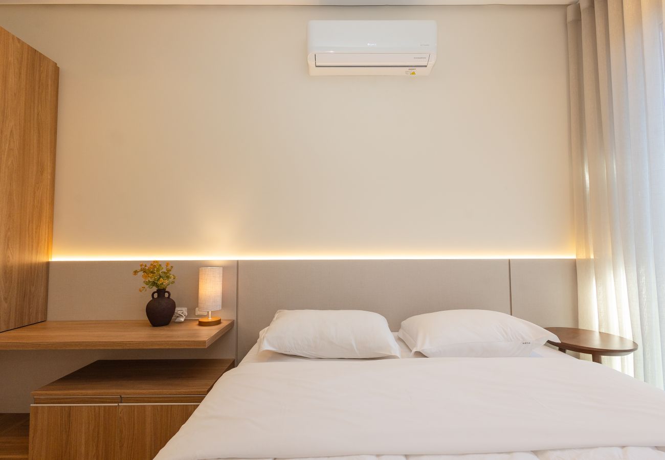 Apartamento em Gramado - NOVO! Ap 2D (1 suite e banho completo) no centro de Gramado!