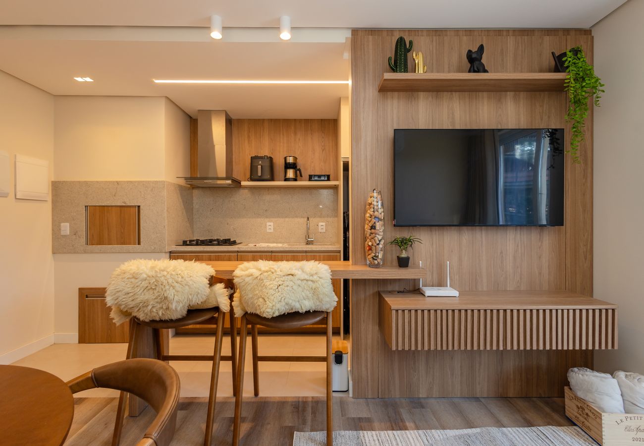 Apartamento em Gramado - NOVO! Ap 2D (1 suite e banho completo) no centro de Gramado!