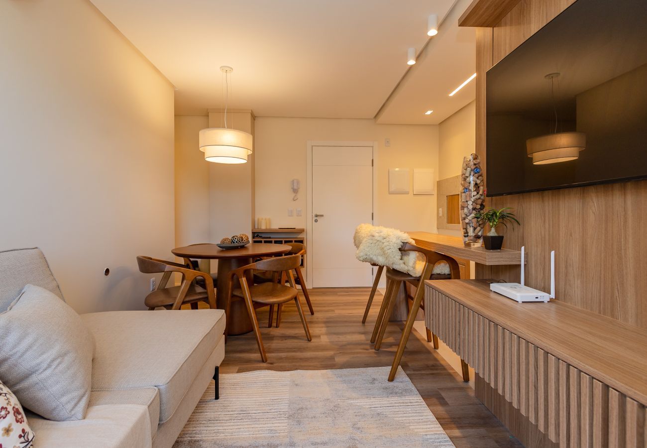 Apartamento em Gramado - NOVO! Ap 2D (1 suite e banho completo) no centro de Gramado!