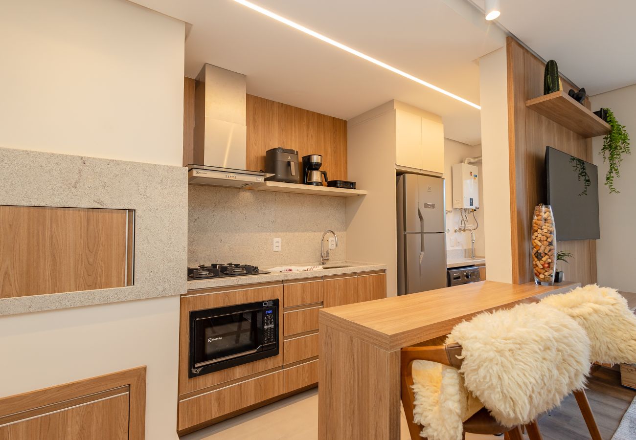 Apartamento em Gramado - NOVO! Ap 2D (1 suite e banho completo) no centro de Gramado!