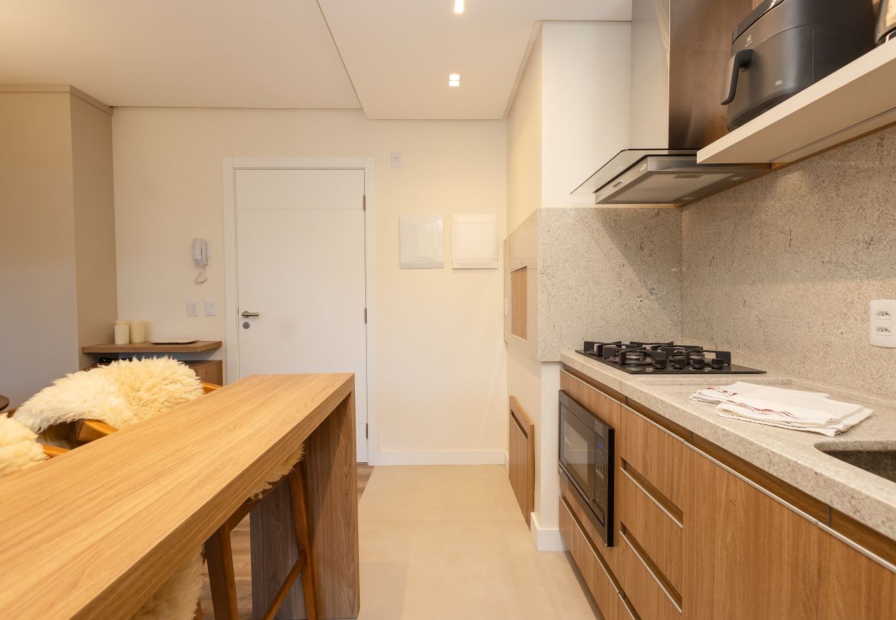 Apartamento em Gramado - NOVO! Ap 2D (1 suite e banho completo) no centro de Gramado!