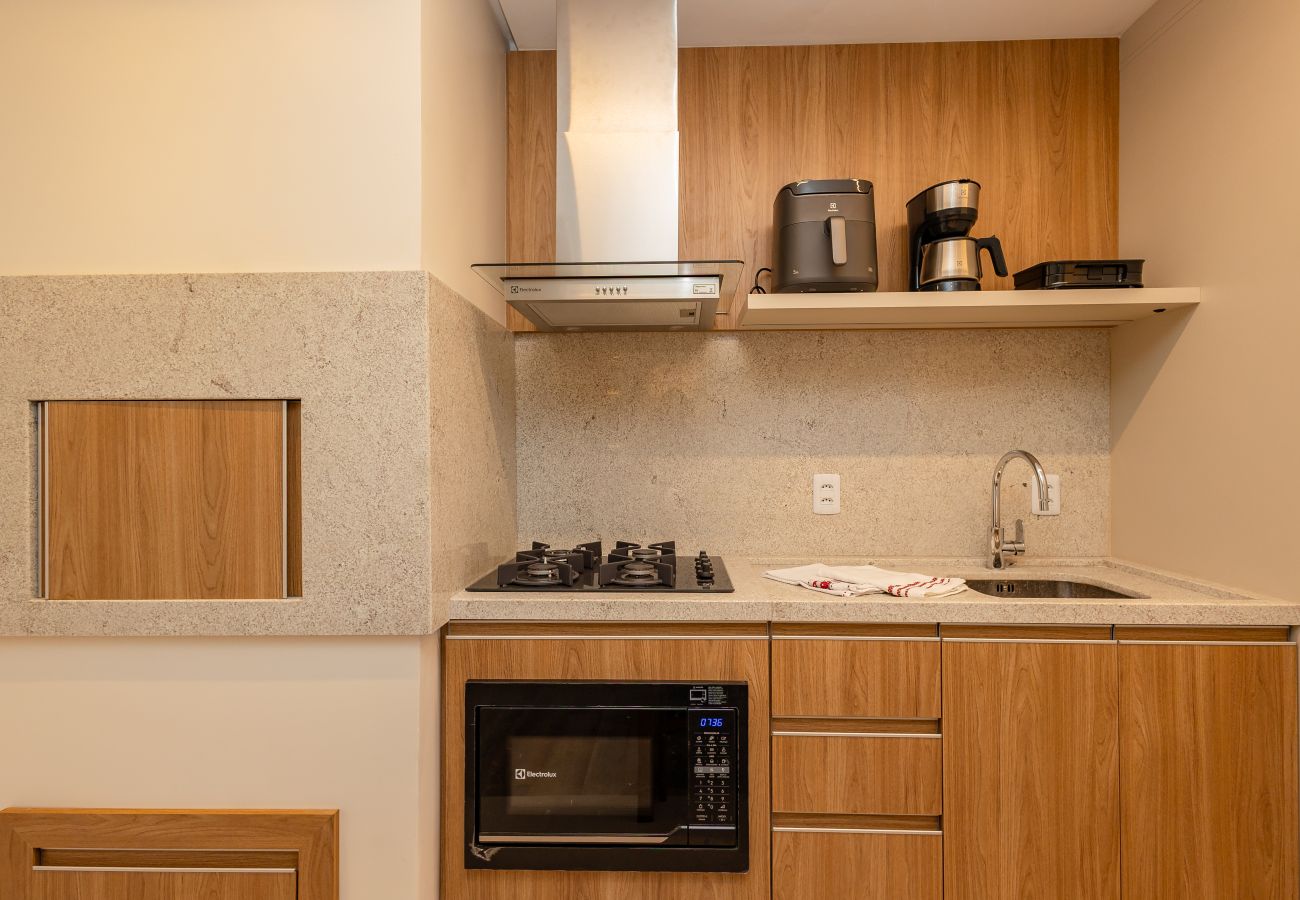 Apartamento em Gramado - NOVO! Ap 2D (1 suite e banho completo) no centro de Gramado!