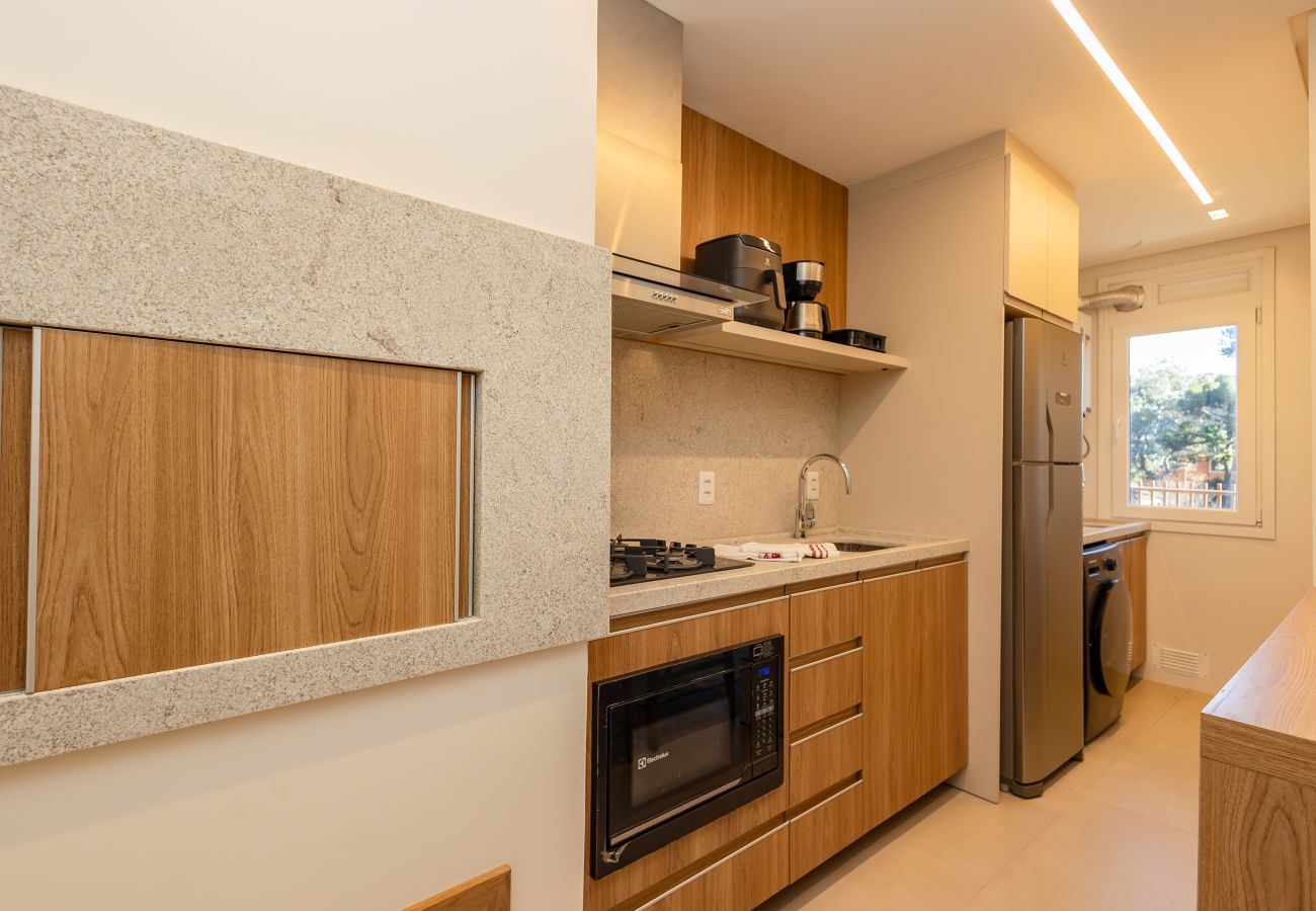 Apartamento em Gramado - NOVO! Ap 2D (1 suite e banho completo) no centro de Gramado!