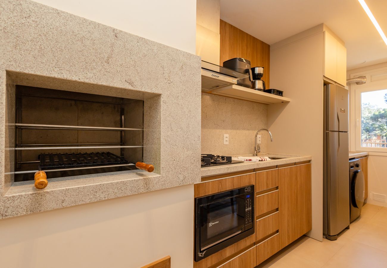 Apartamento em Gramado - NOVO! Ap 2D (1 suite e banho completo) no centro de Gramado!