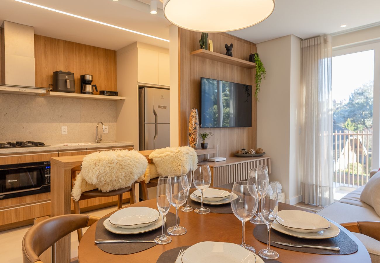 Apartamento em Gramado - NOVO! Ap 2D (1 suite e banho completo) no centro de Gramado!