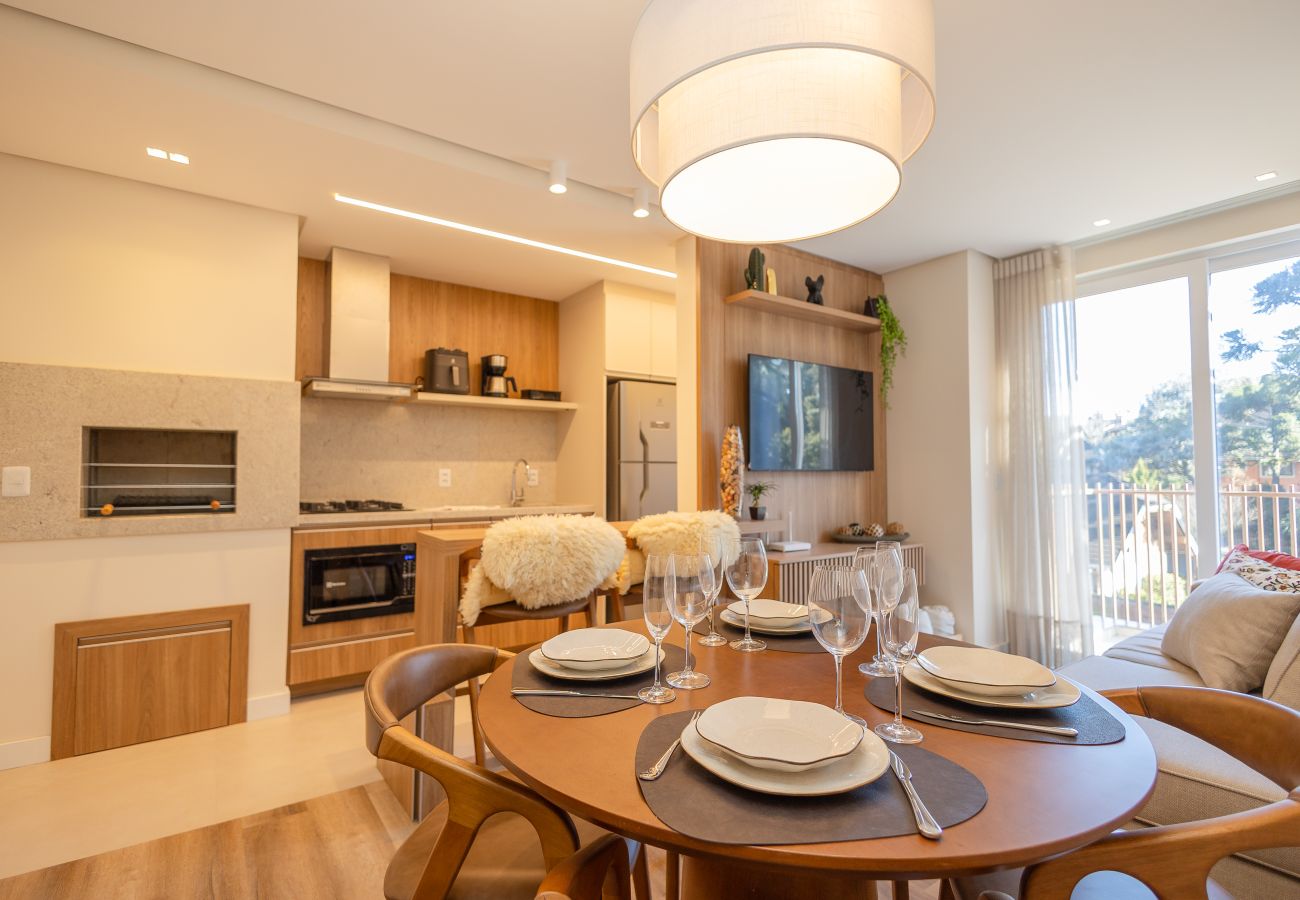 Apartamento em Gramado - NOVO! Ap 2D (1 suite e banho completo) no centro de Gramado!