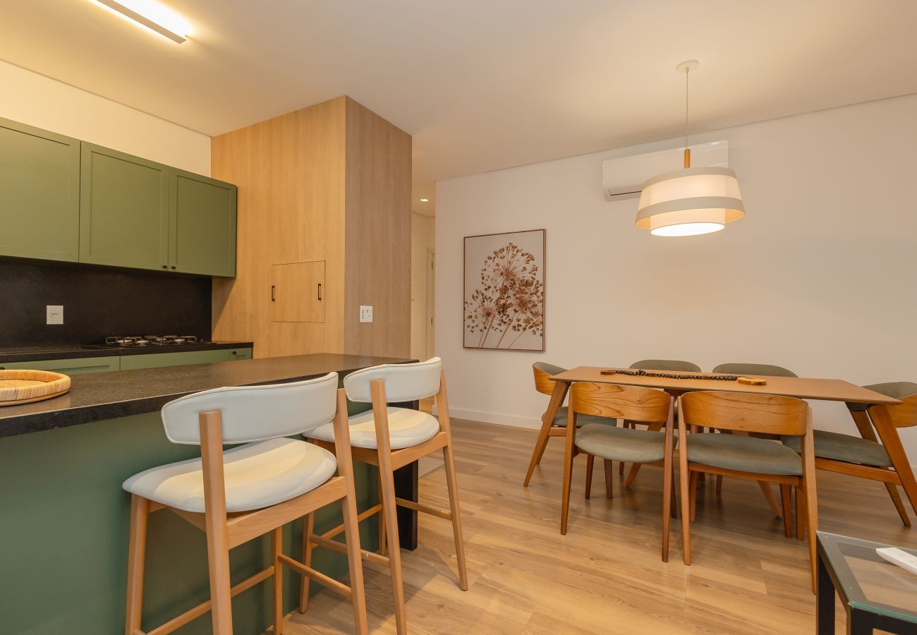 Apartamento em Gramado - NOVO! Apto 2 suítes a 400m da R Coberta!